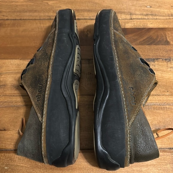Ahnu Distressed Leather Brown Slip On Oxfords Fold Back Loafer